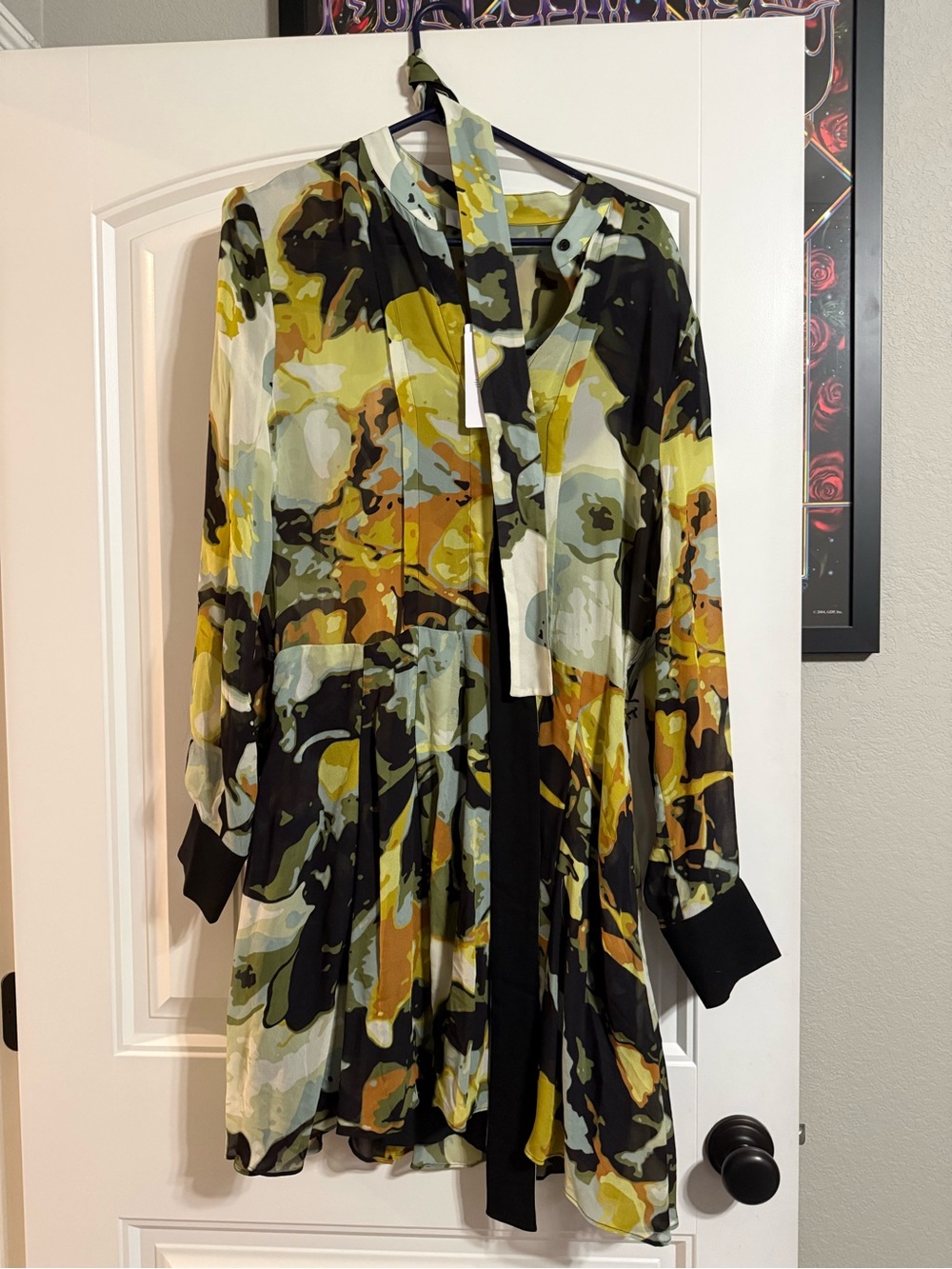 Reiss Abstract Floral Dress with fabric belt in Yellow, Black and Green 10 NWT